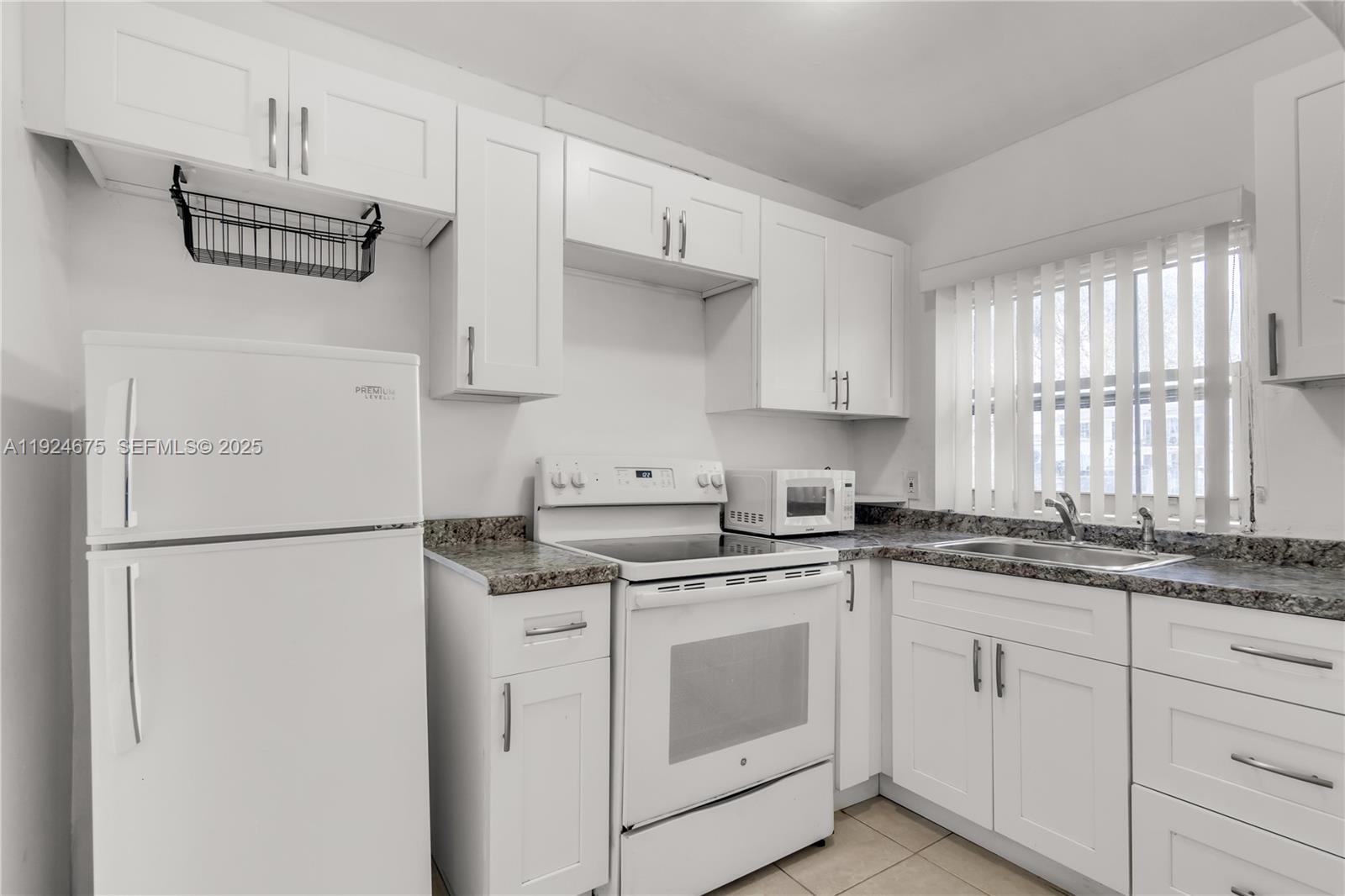 LITTLE RIVER GARDENS - Residential Income