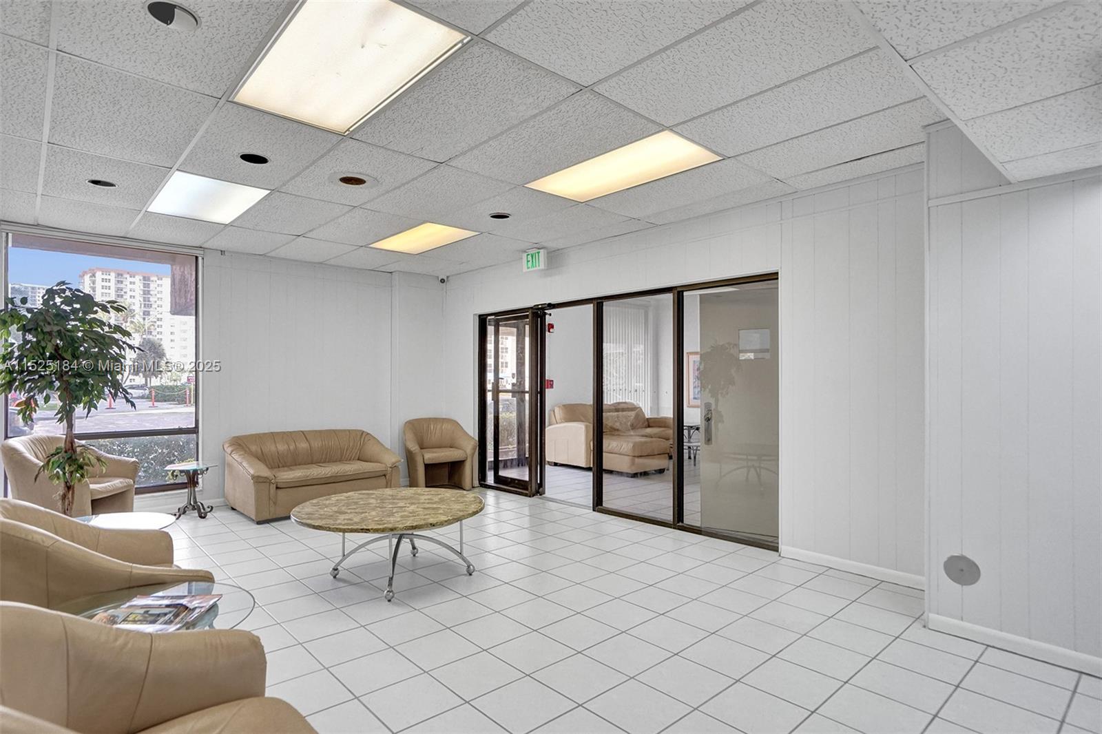 ALLINGTON TOWERS CONDO - Residential