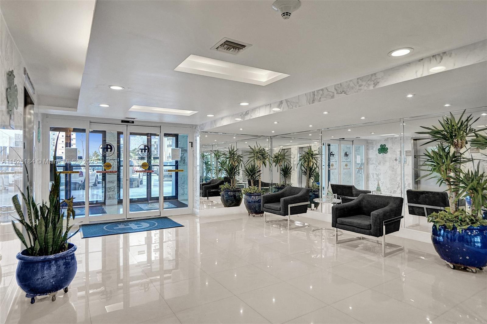 ALLINGTON TOWERS CONDO - Residential