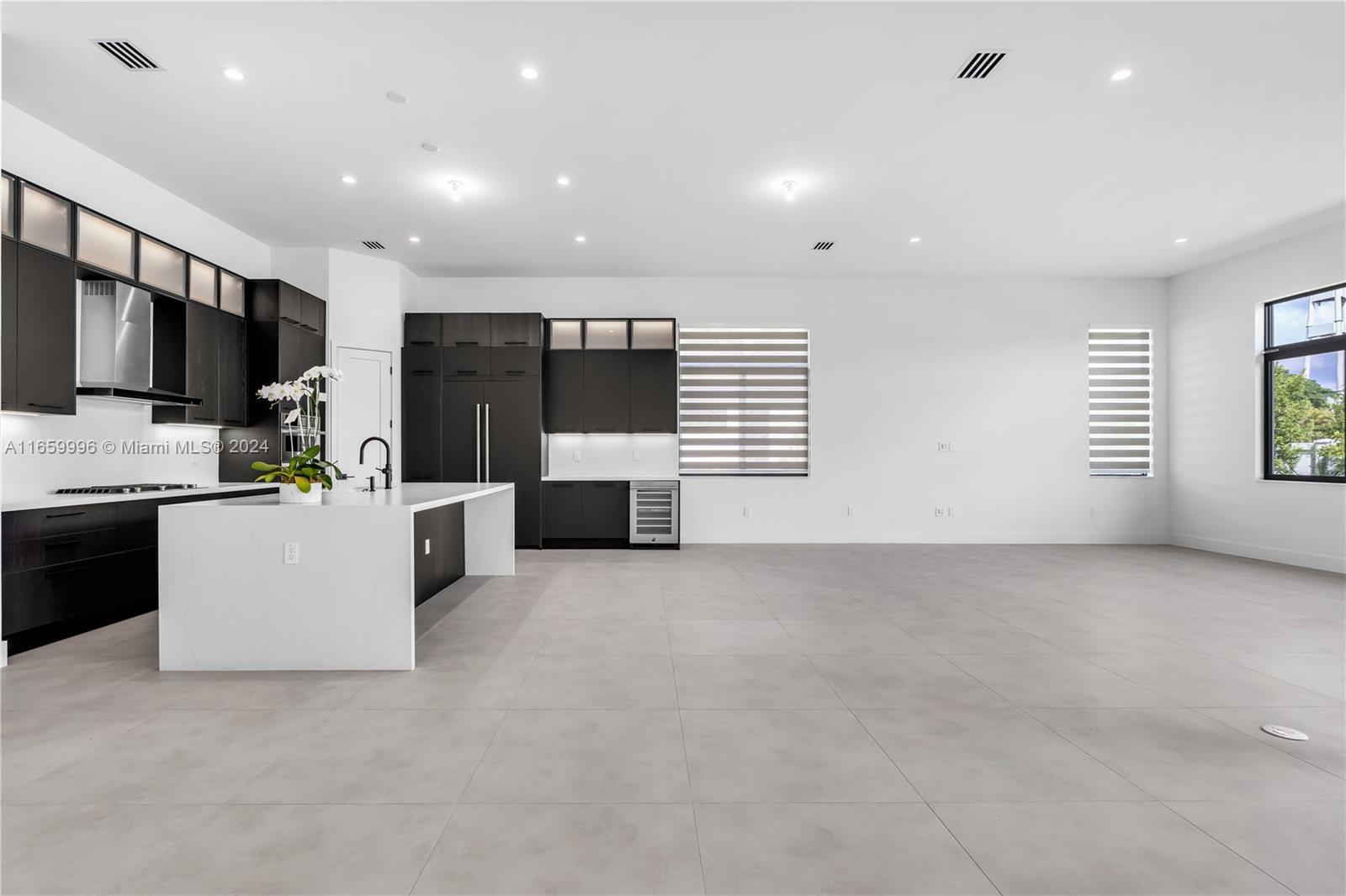 ESTATES AT SUNSET - Residential