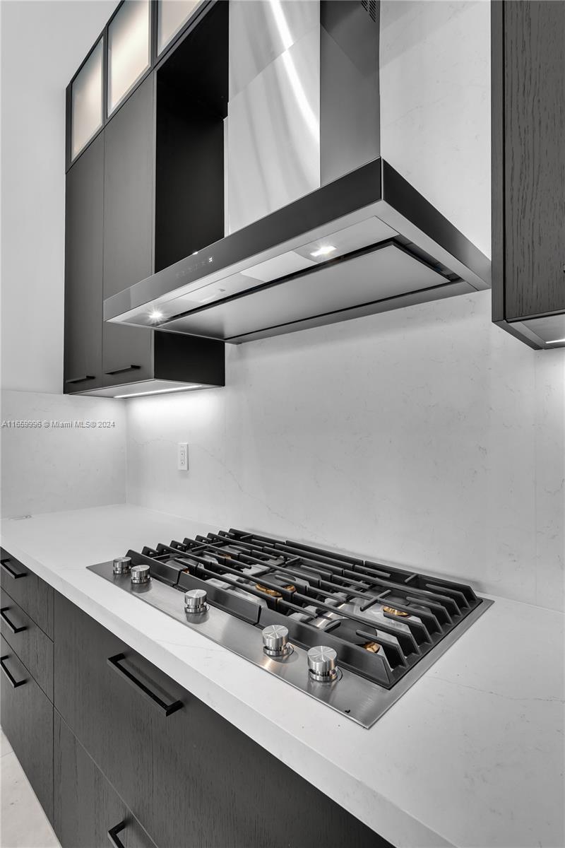 ESTATES AT SUNSET - Residential