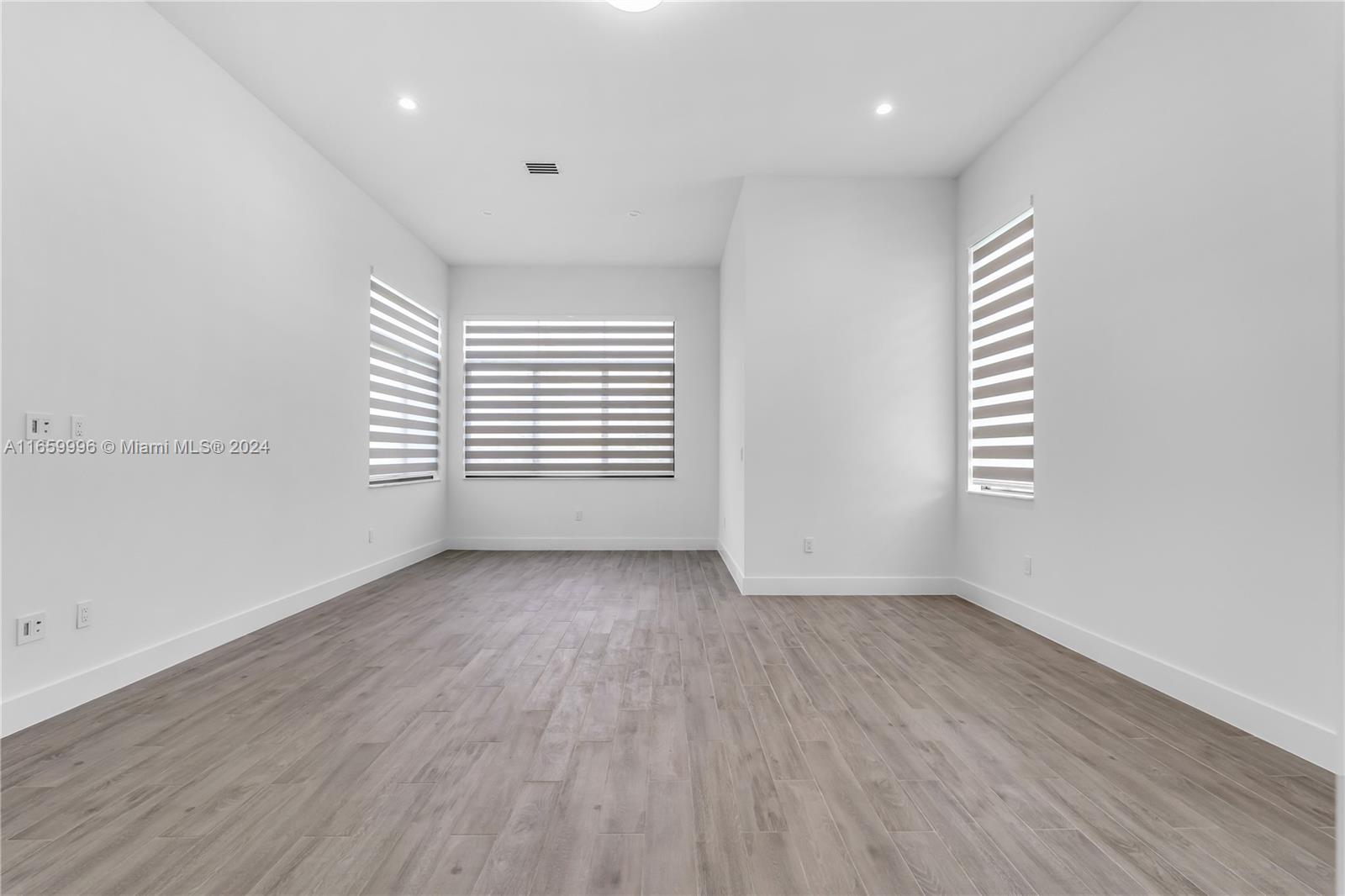 ESTATES AT SUNSET - Residential