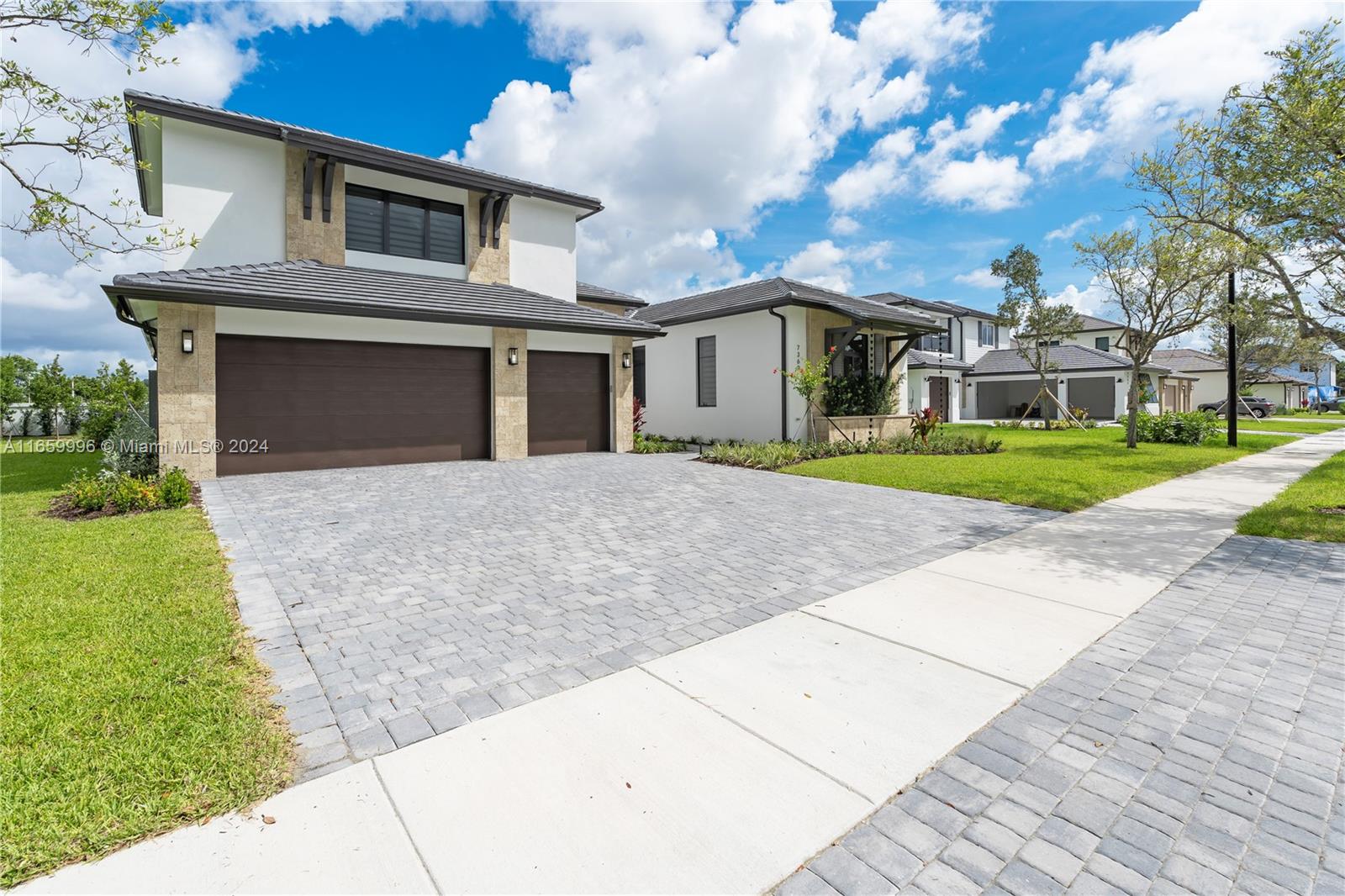 ESTATES AT SUNSET - Residential