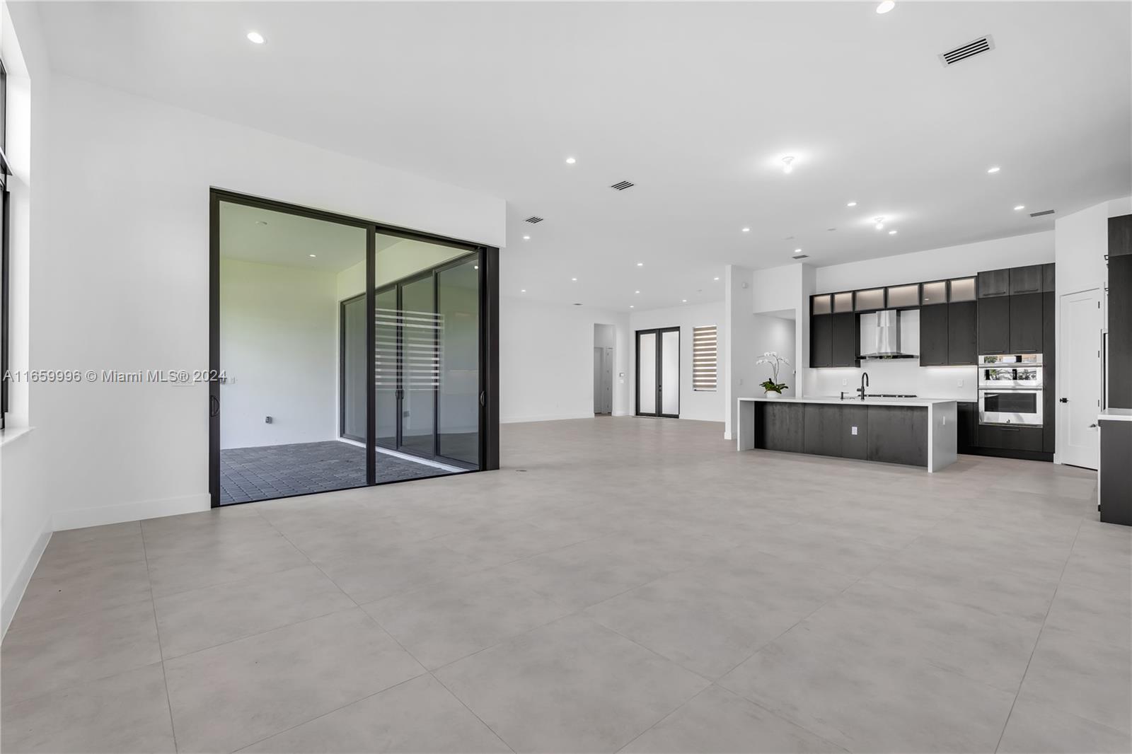 ESTATES AT SUNSET - Residential