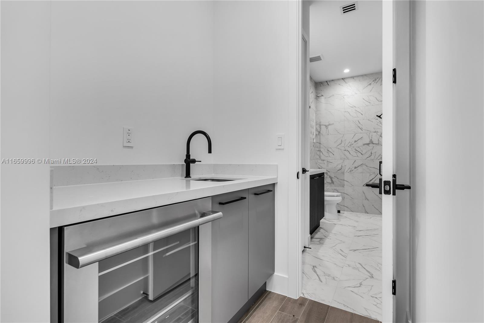 ESTATES AT SUNSET - Residential