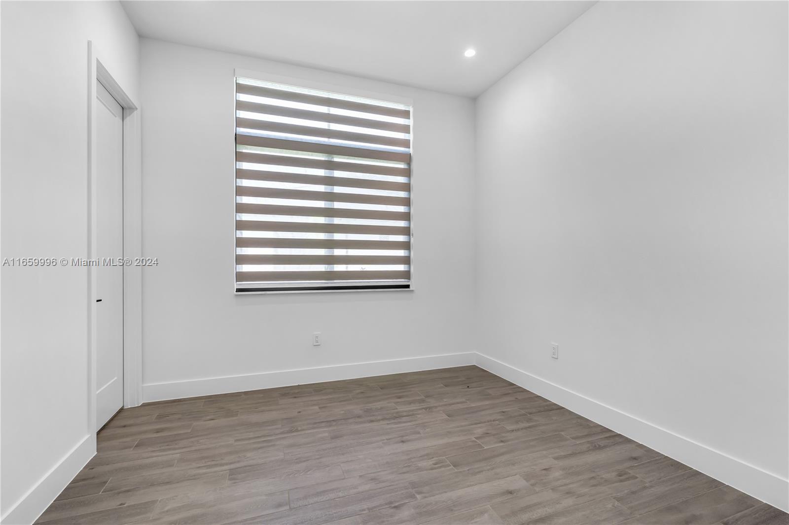 ESTATES AT SUNSET - Residential