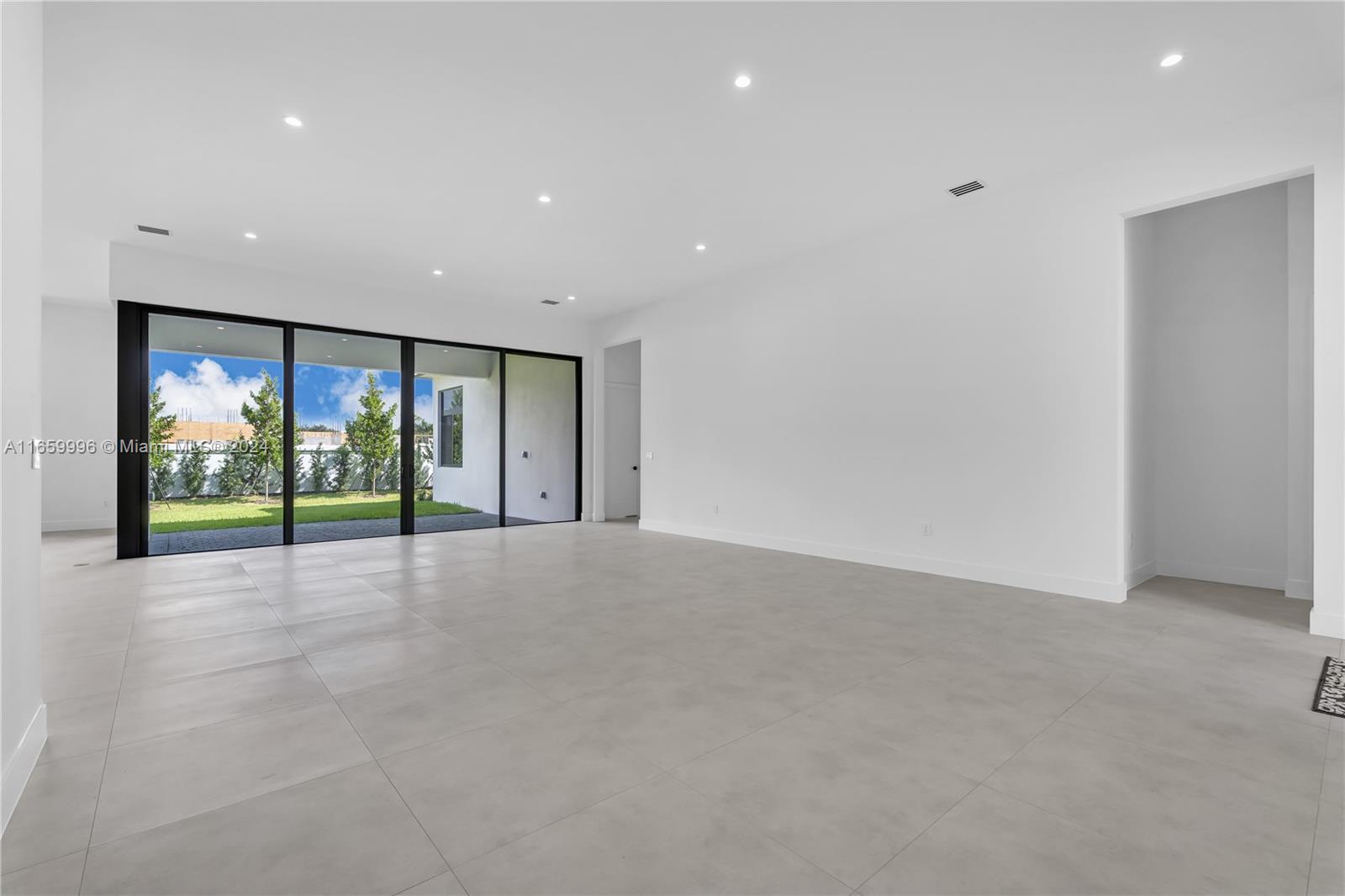 ESTATES AT SUNSET - Residential