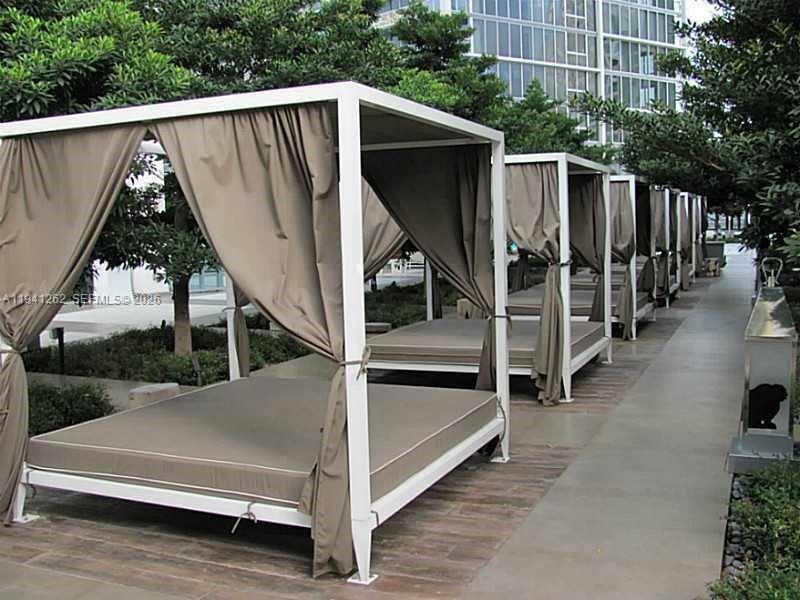 ICON BRICKELL NO TWO - Residential