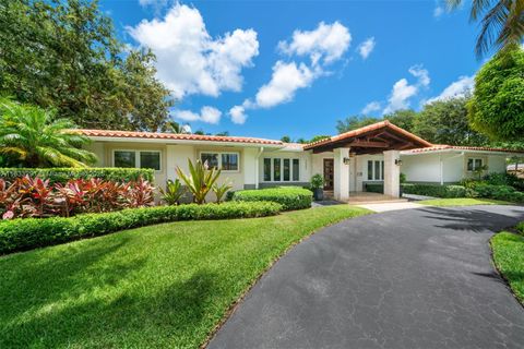 A home in Pinecrest