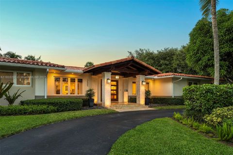 A home in Pinecrest