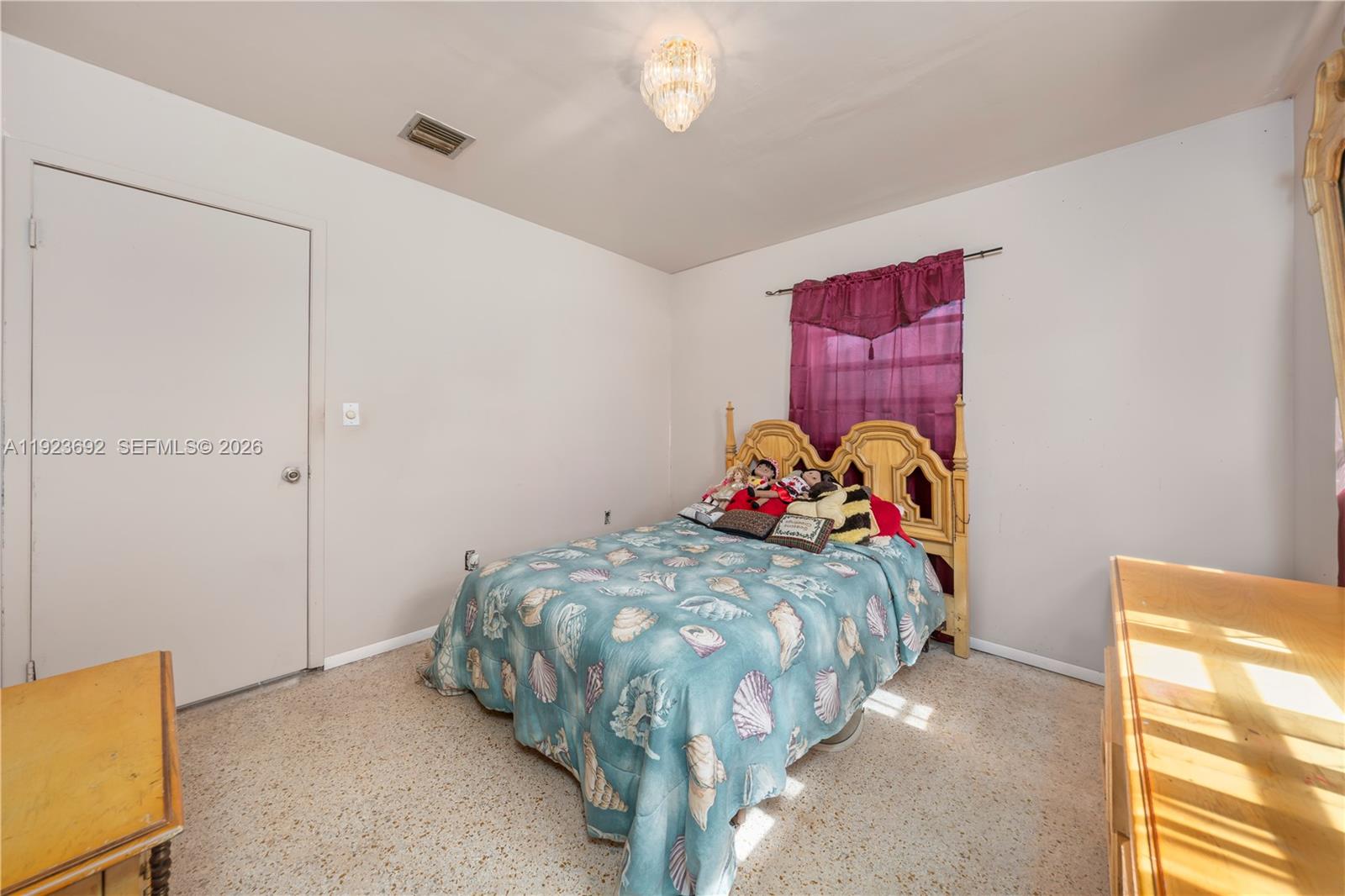 LEE BELL HOMES - Residential