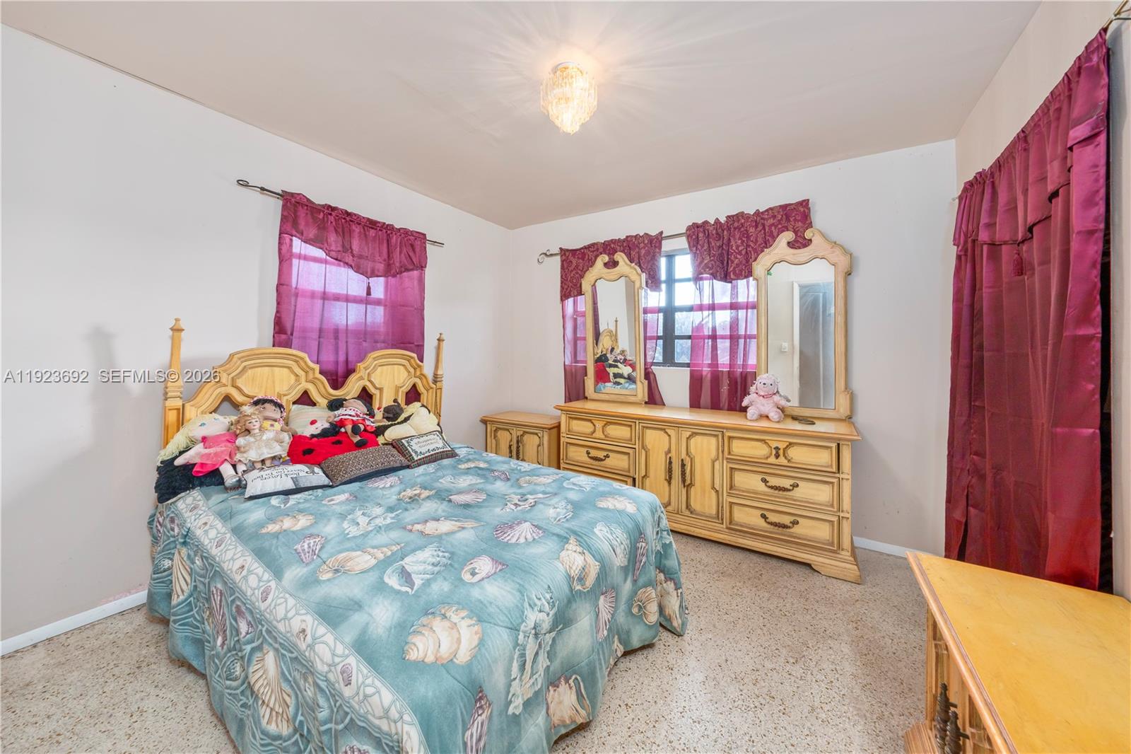 LEE BELL HOMES - Residential