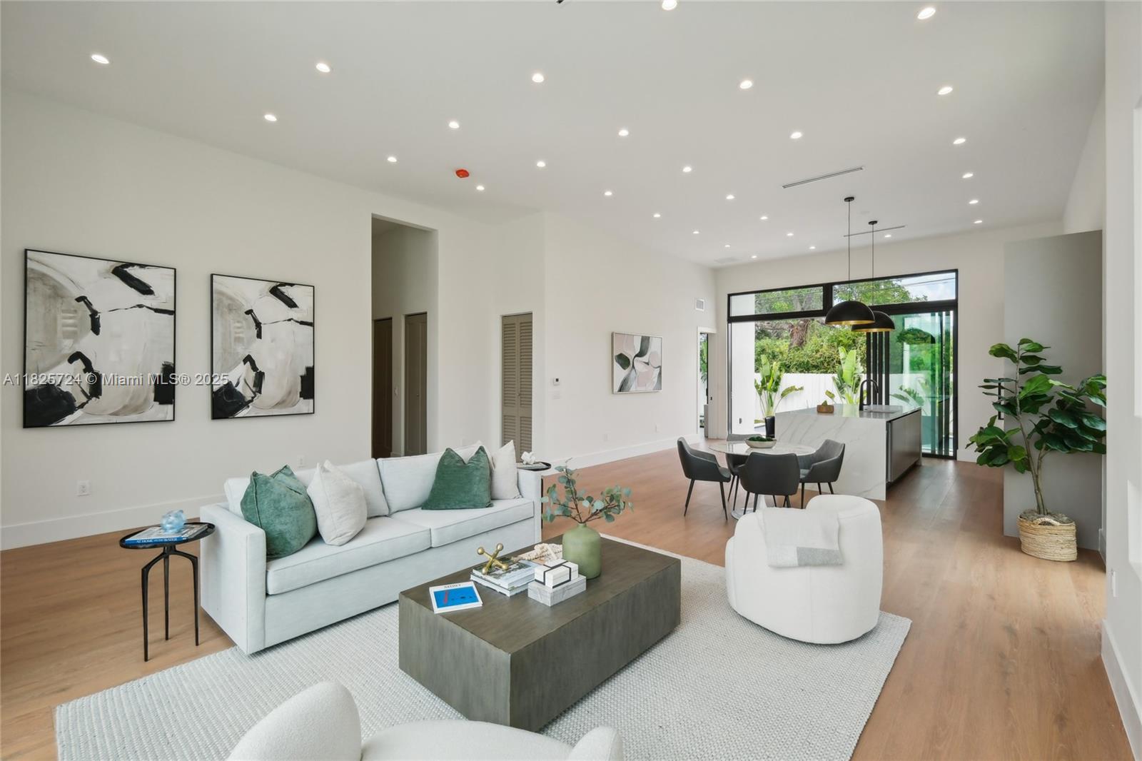 ALLENDALE SUB DB 943-562 - Residential Lease