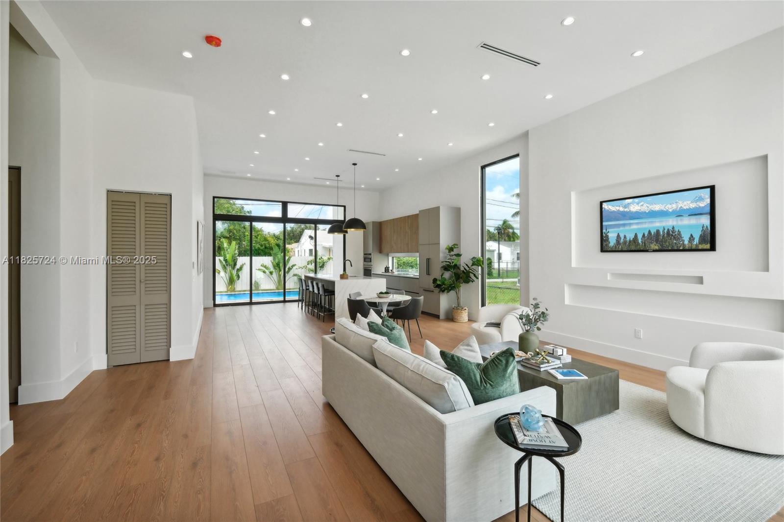 ALLENDALE SUB DB 943-562 - Residential Lease