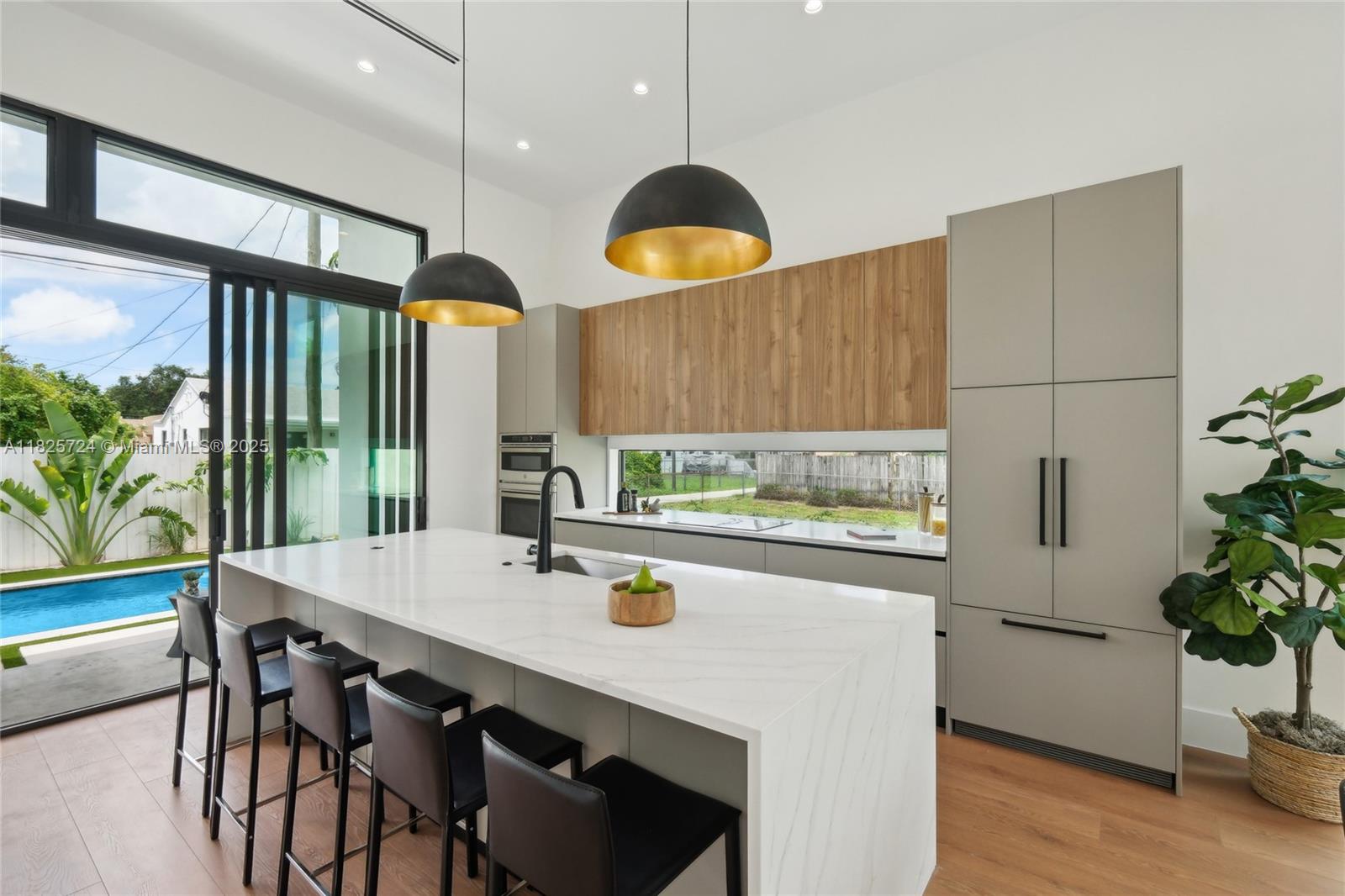 ALLENDALE SUB DB 943-562 - Residential Lease