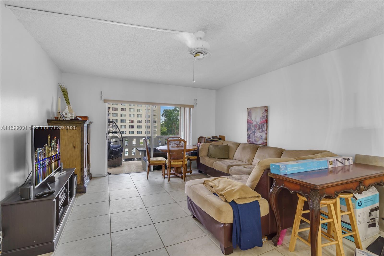 View photos, virtual tours, details... 4350 Hillcrest Dr 314