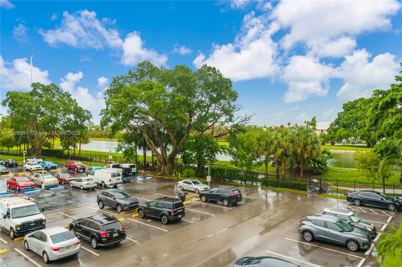 HILLCREST EAST NO 22 COND - Residential