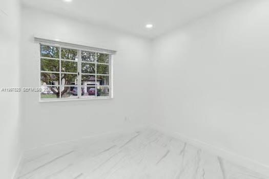 MIRENS PLACE - Residential Lease