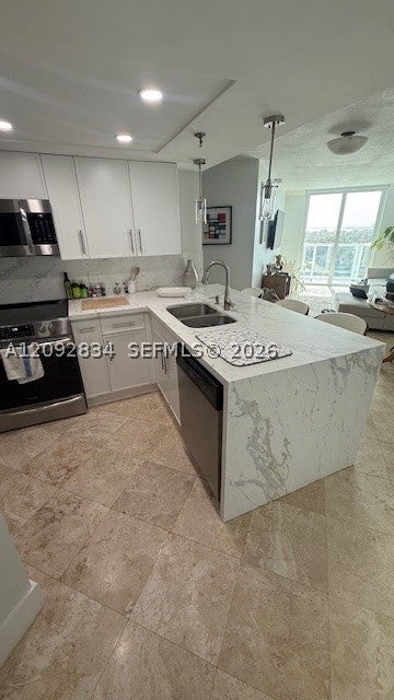 5880 Collins Ave 1104