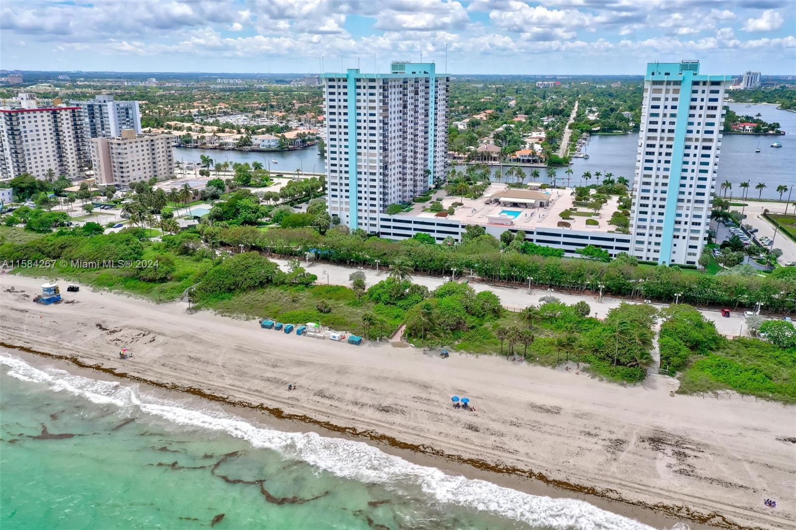 SUMMIT CONDO - Residential