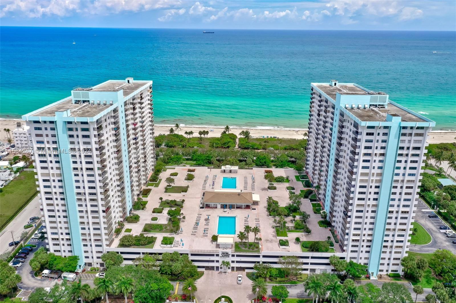 SUMMIT CONDO - Residential