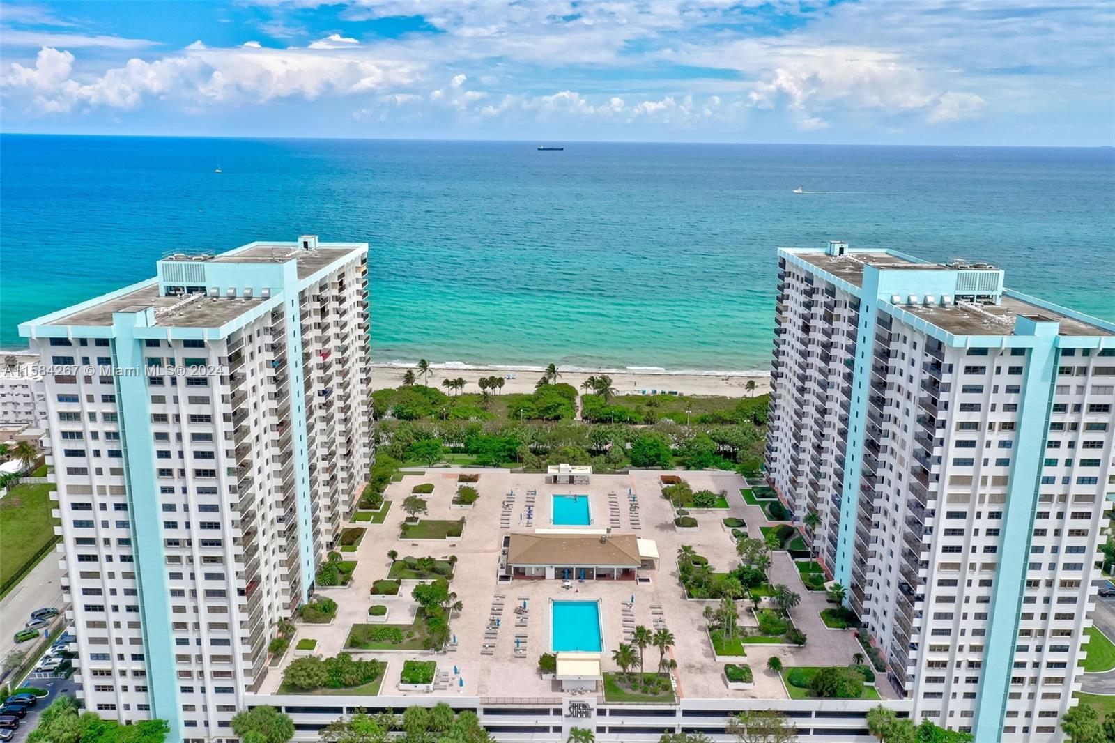 SUMMIT CONDO - Residential