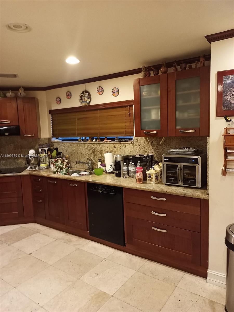 400 Woodcrest Rd