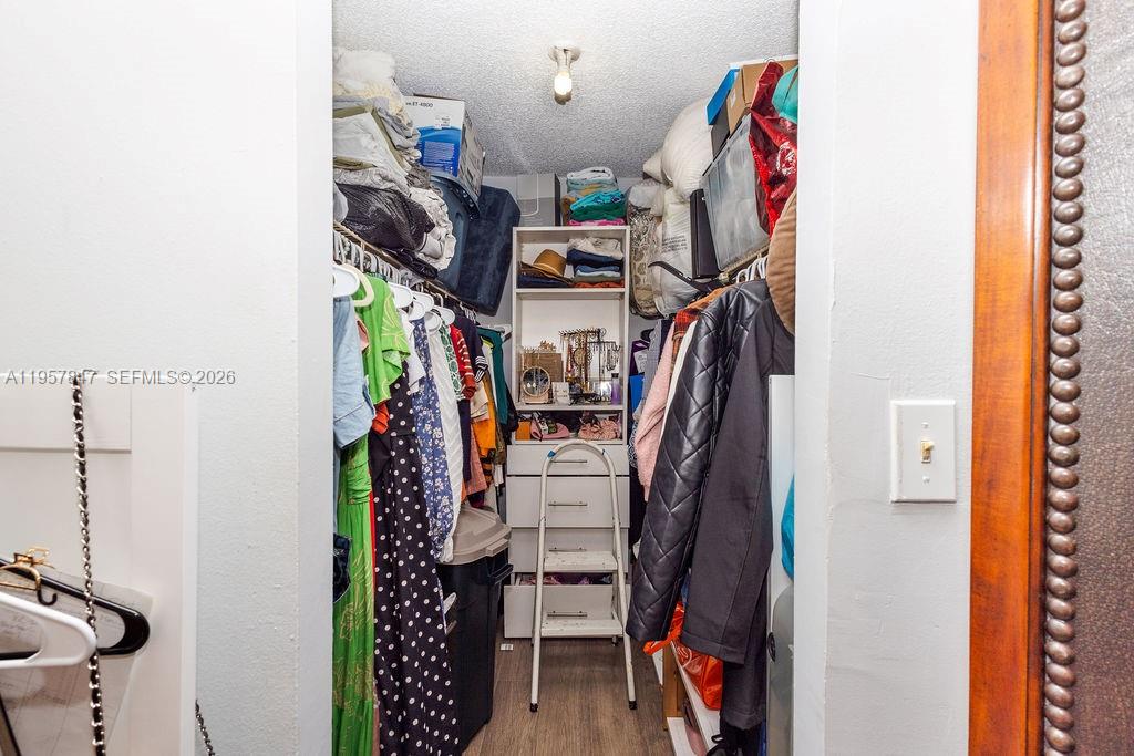 GATE ONE CONDO - Residential