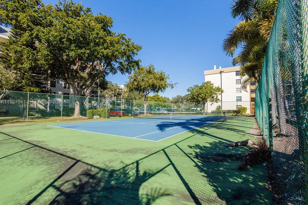 GATE ONE CONDO - Residential