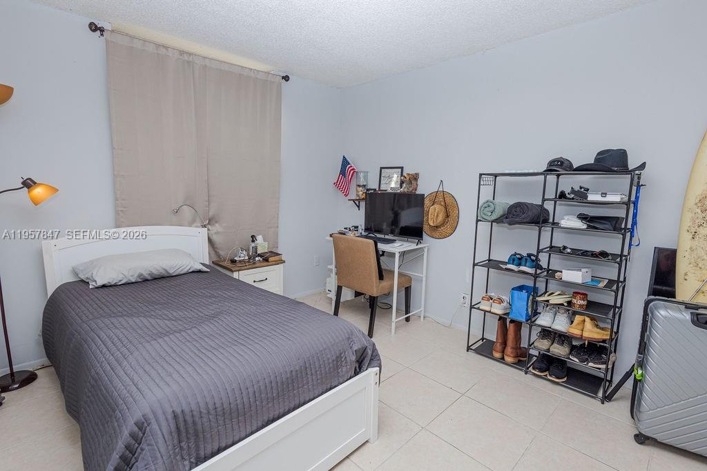 GATE ONE CONDO - Residential