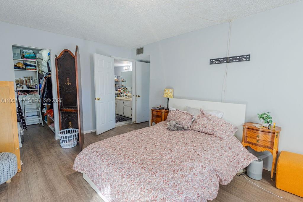 GATE ONE CONDO - Residential