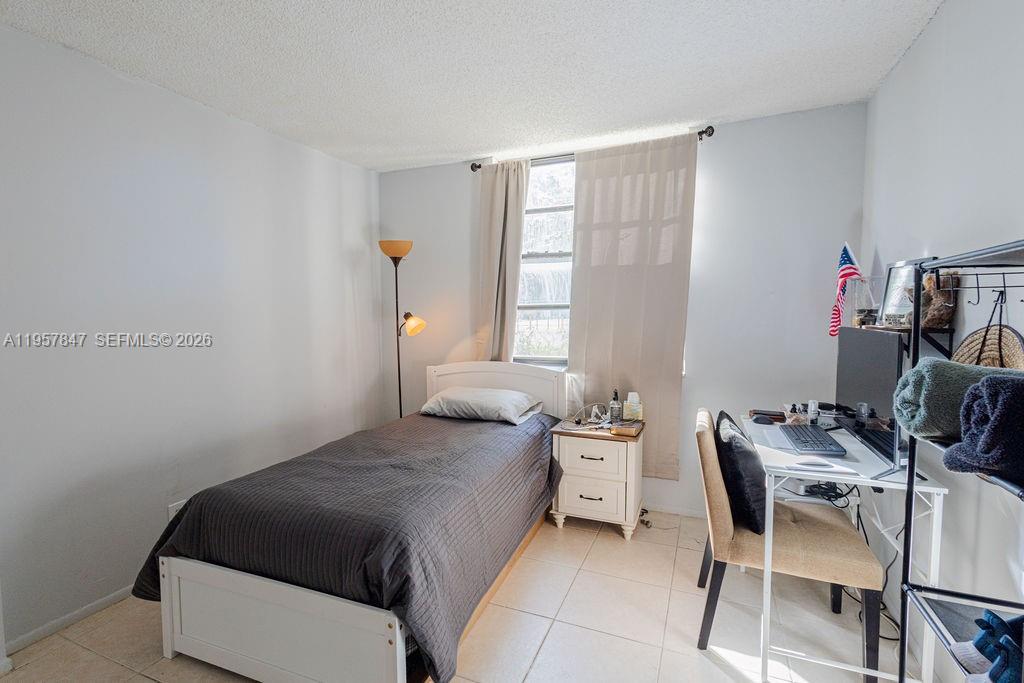 GATE ONE CONDO - Residential