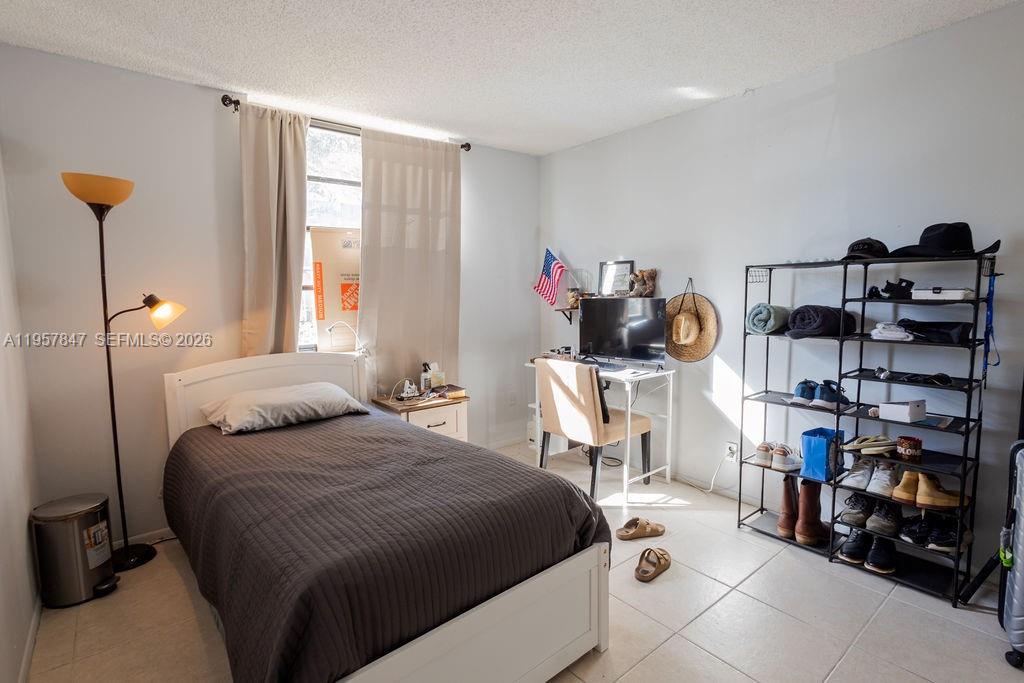 GATE ONE CONDO - Residential