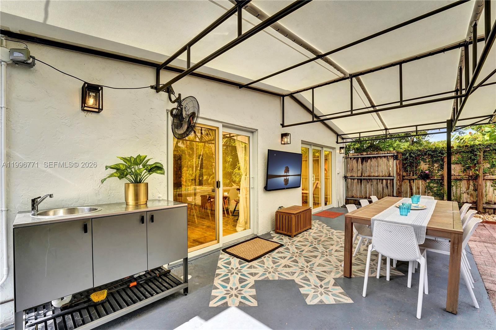 OAKLAND PARK SECOND ADD - Residential