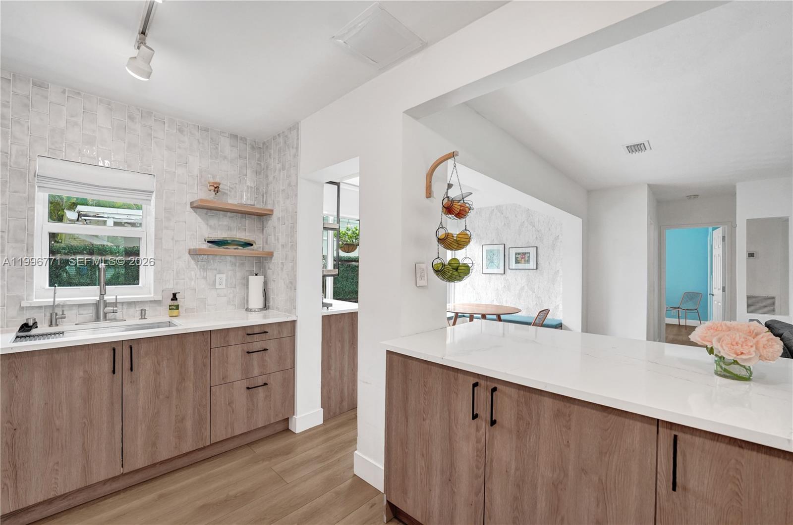 OAKLAND PARK SECOND ADD - Residential