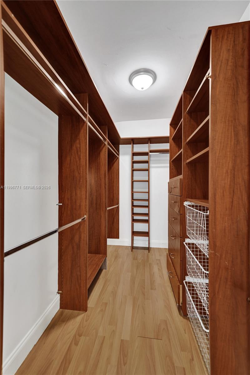 OAKLAND PARK SECOND ADD - Residential