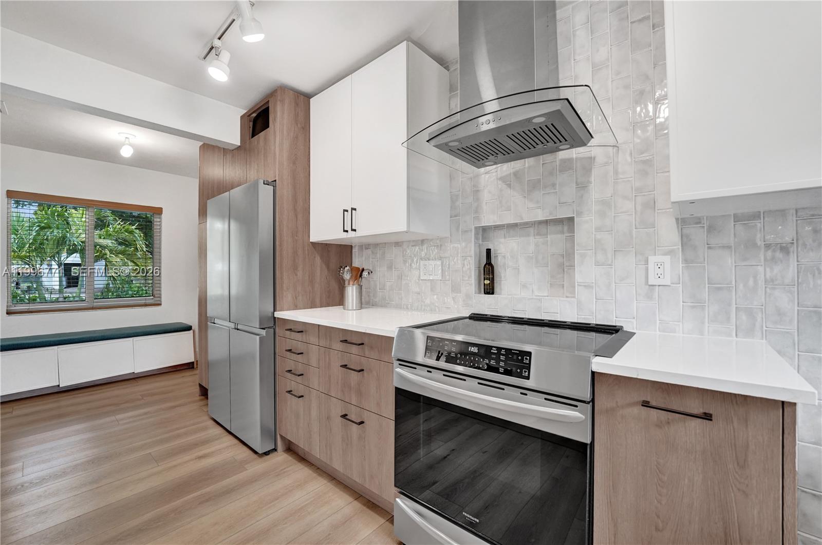 OAKLAND PARK SECOND ADD - Residential