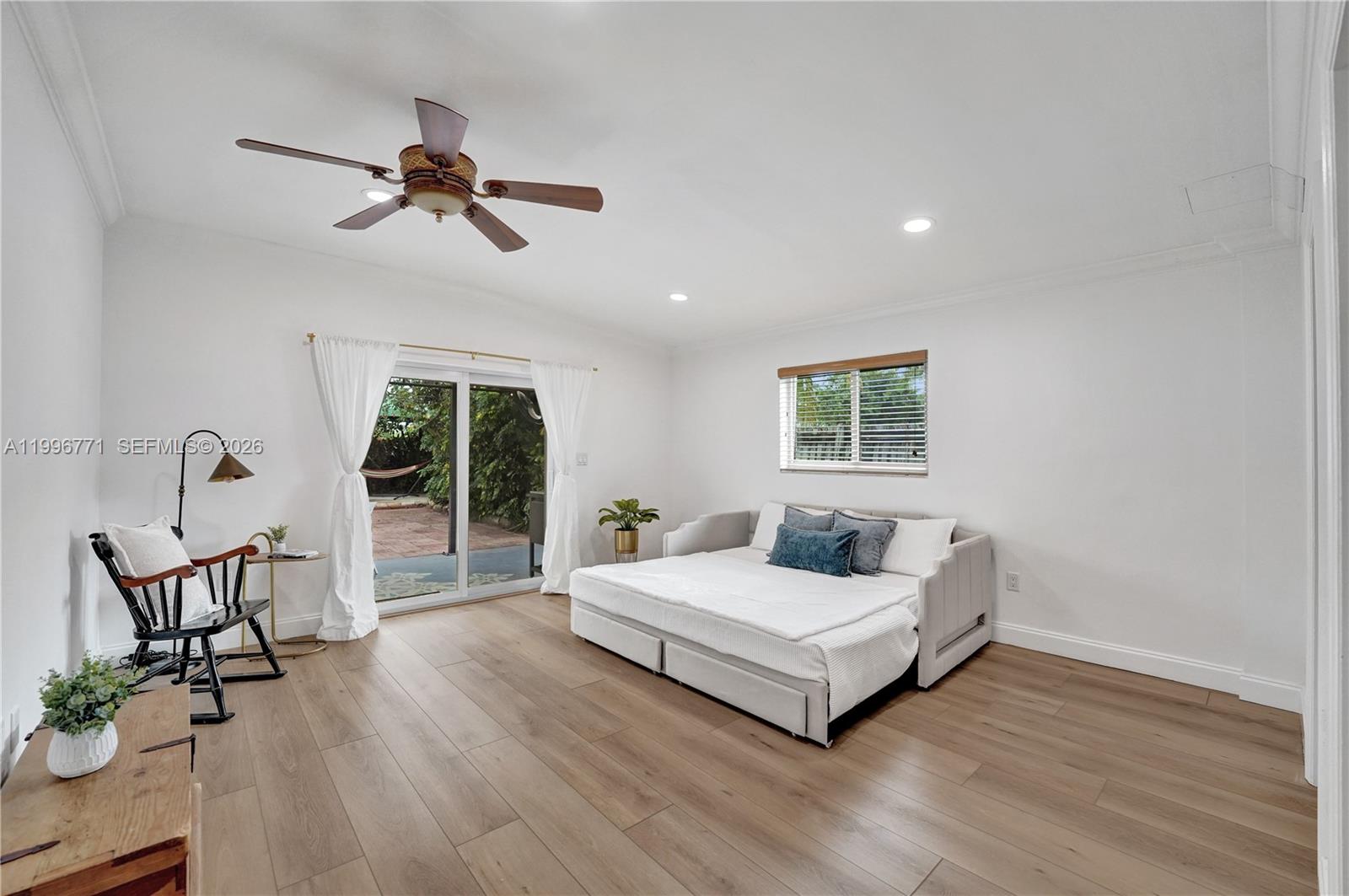 OAKLAND PARK SECOND ADD - Residential