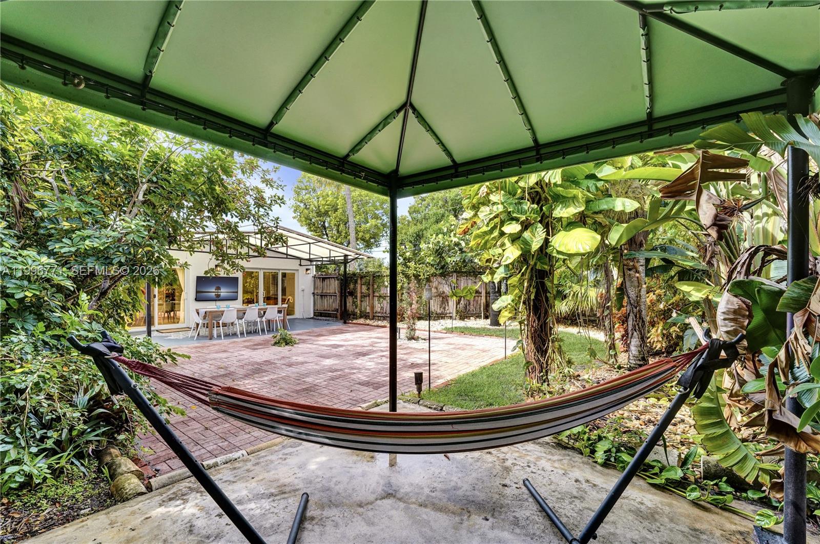 OAKLAND PARK SECOND ADD - Residential