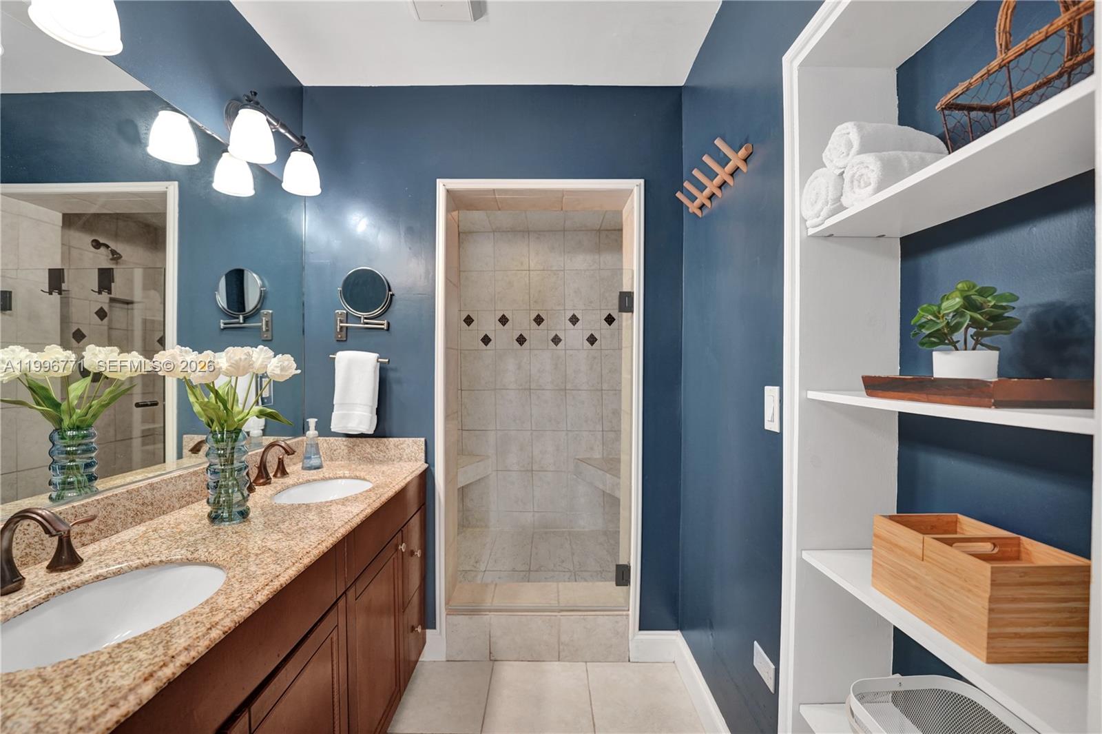 OAKLAND PARK SECOND ADD - Residential