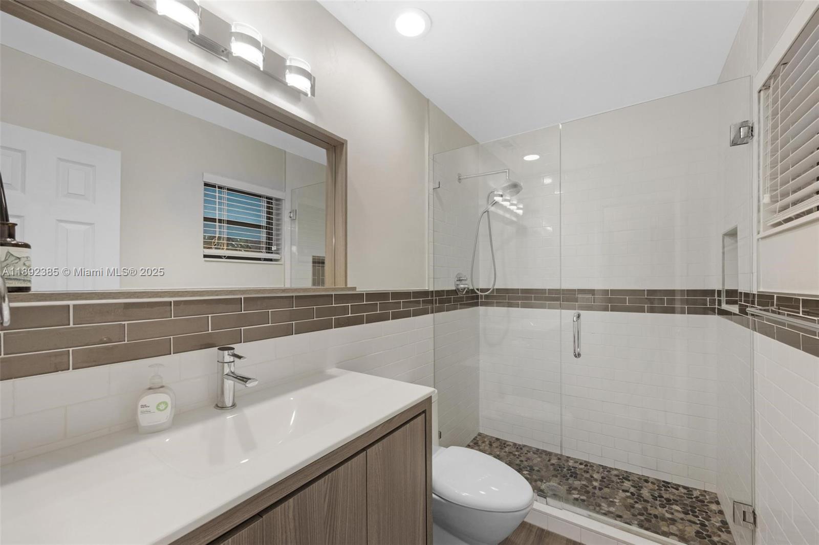 SANDYS ESTATES - Residential