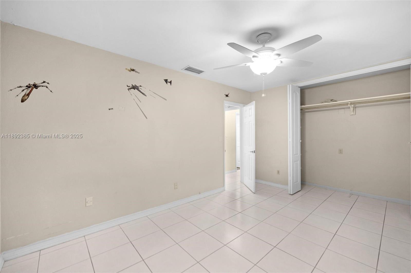 SANDYS ESTATES - Residential