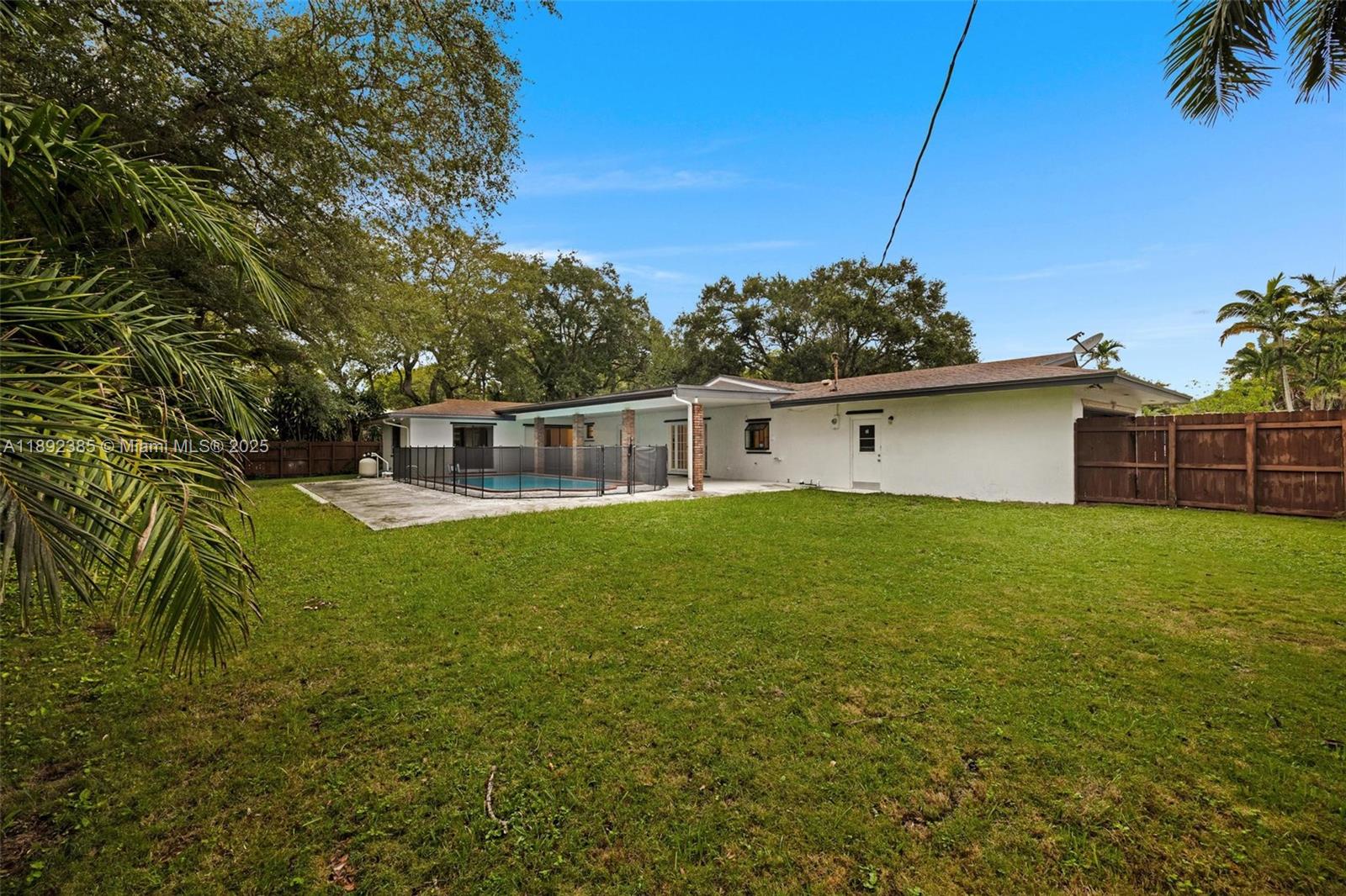 SANDYS ESTATES - Residential