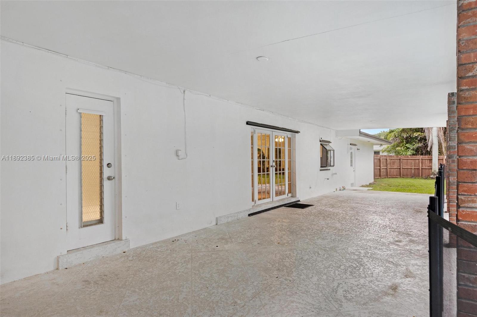 SANDYS ESTATES - Residential