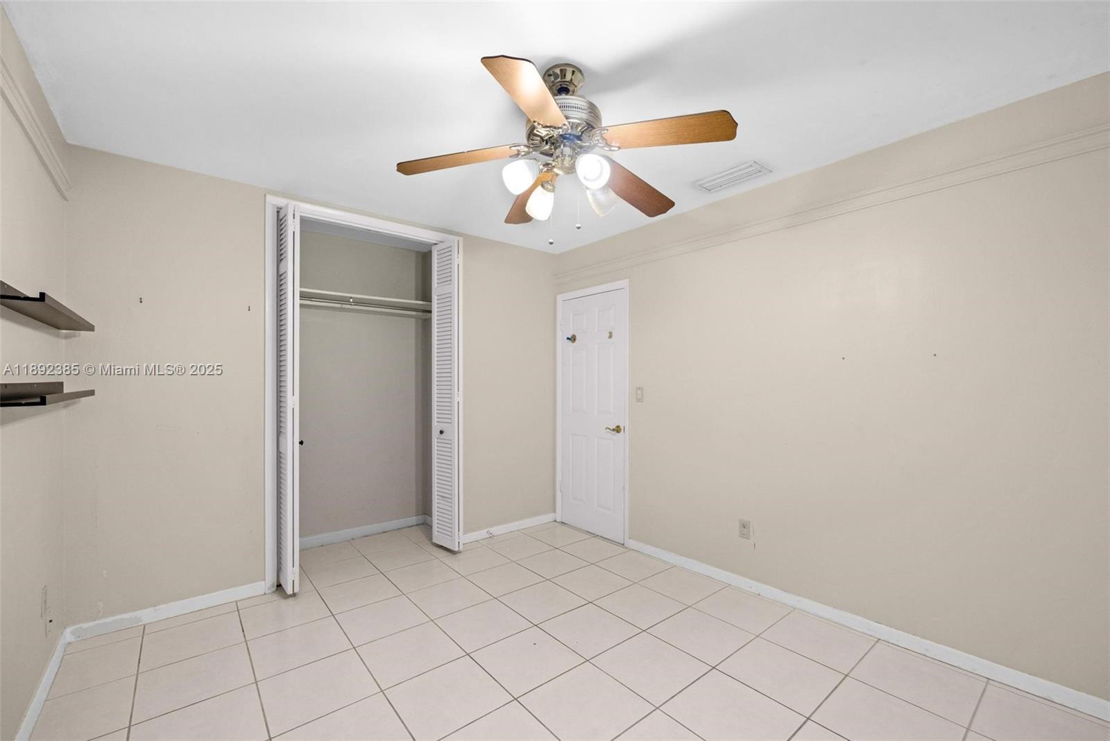 SANDYS ESTATES - Residential