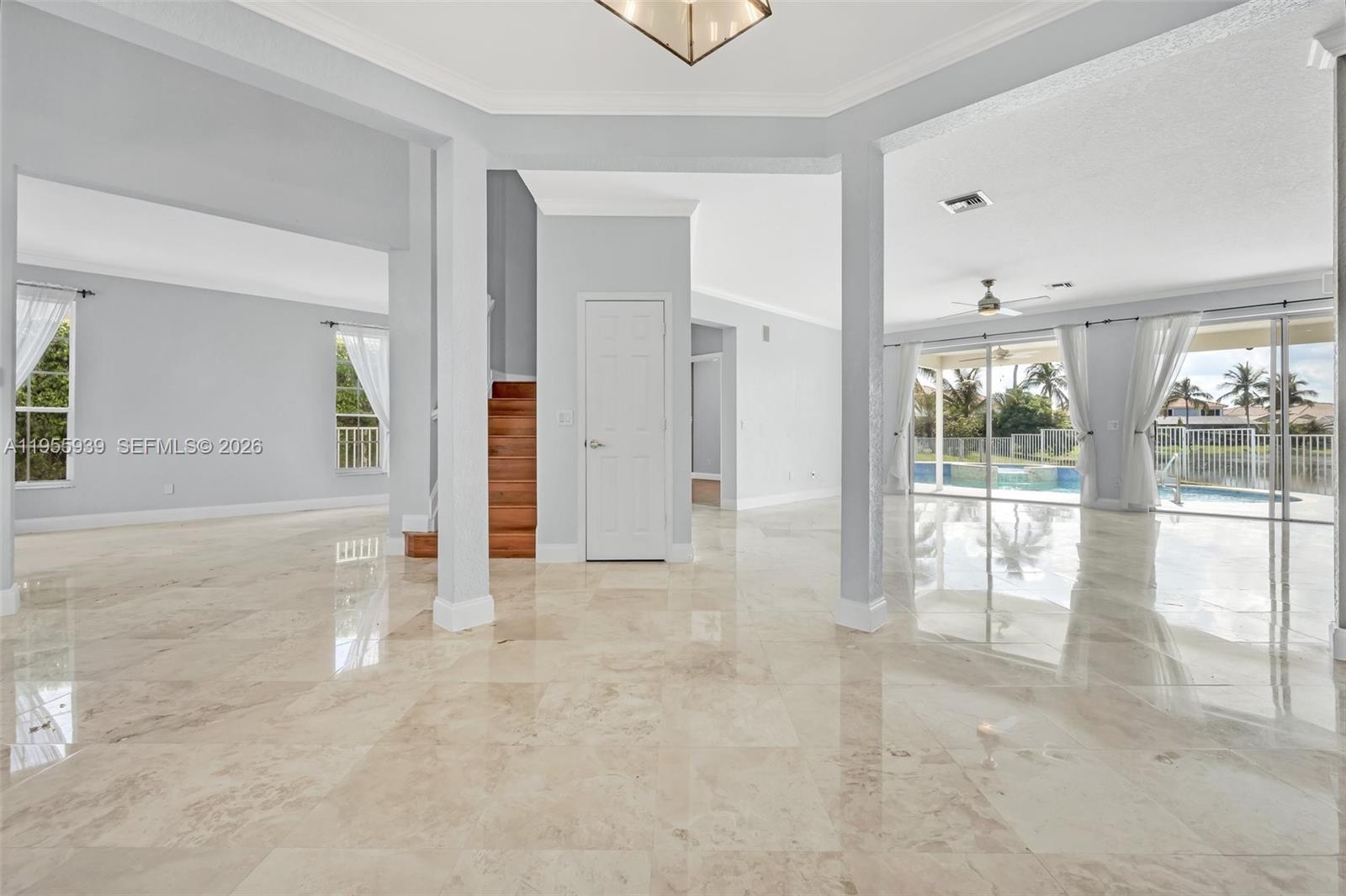 BOCA WINDS PAR E - Residential