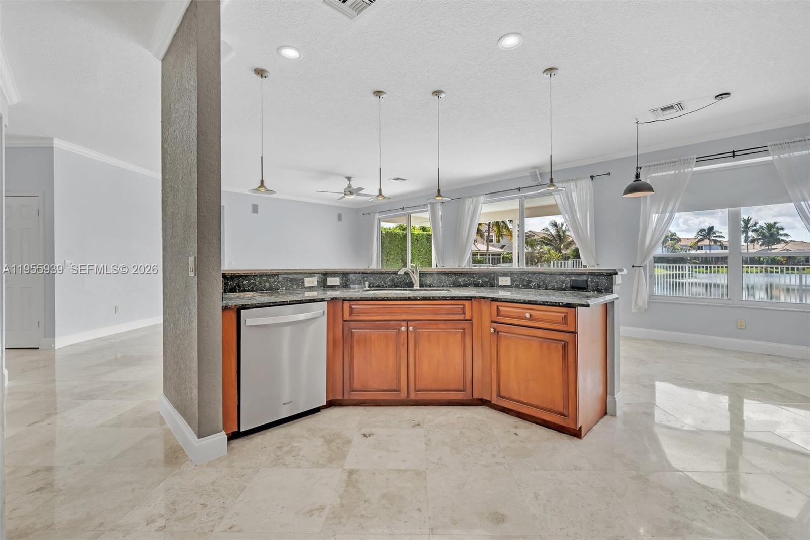 BOCA WINDS PAR E - Residential