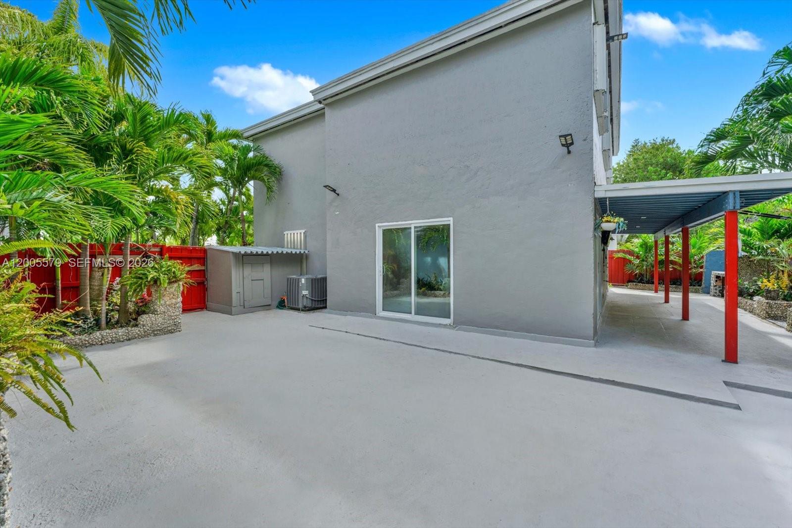 CORAL CREEK - Residential