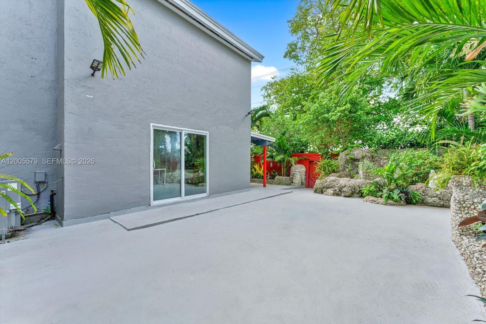 CORAL CREEK - Residential