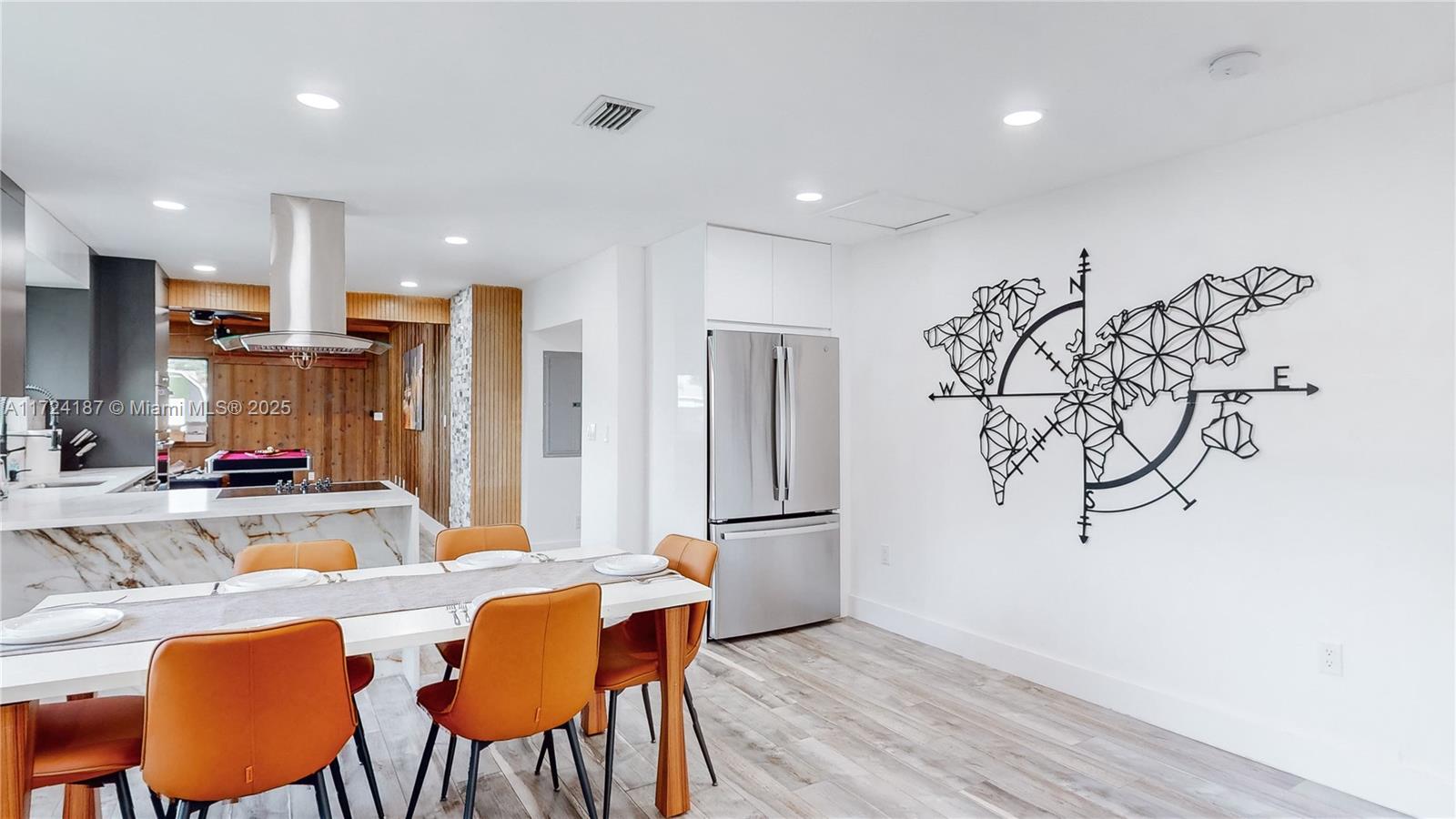HOLLYWOOD TERRACE AMEN PL - Residential
